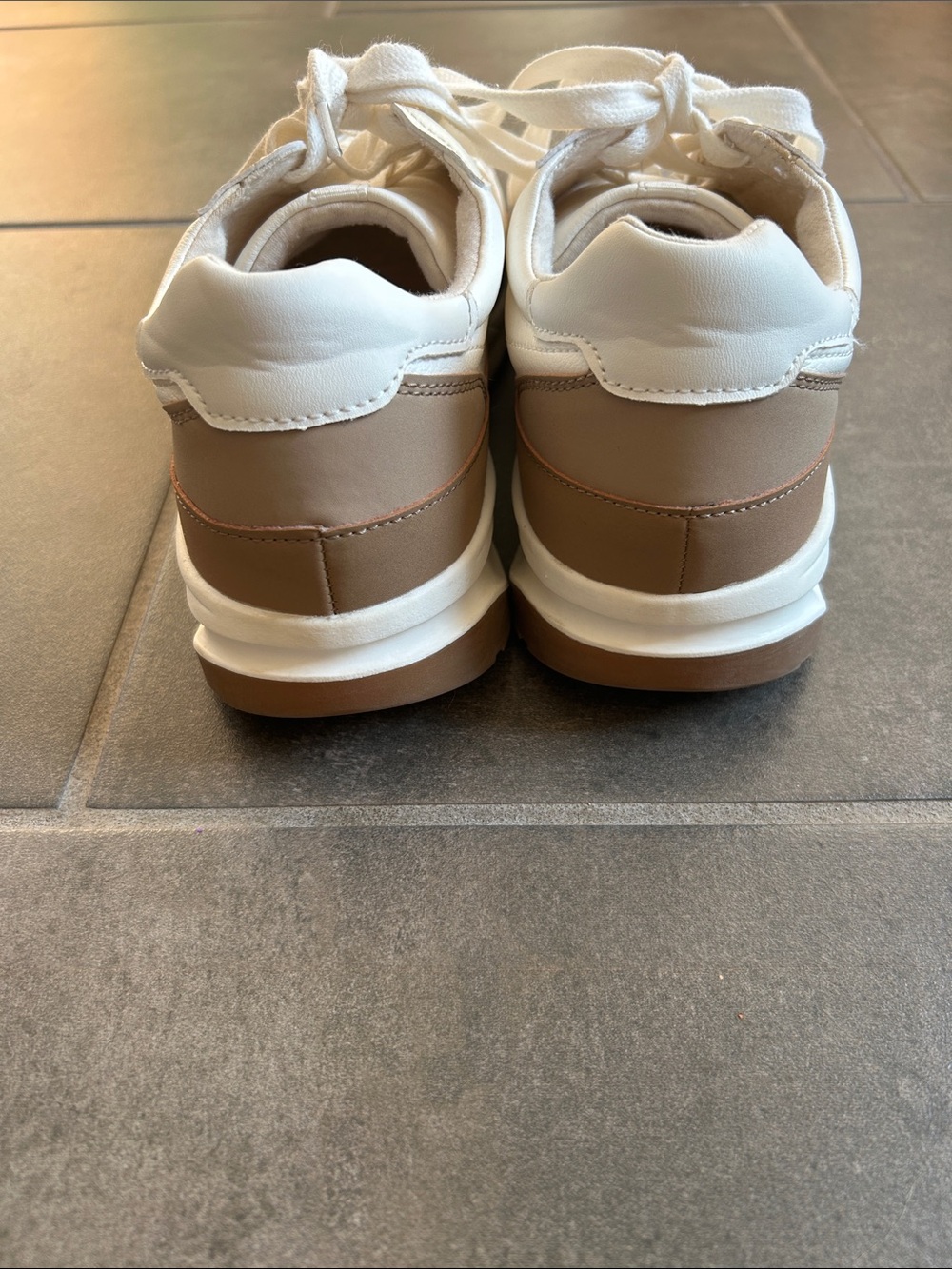 Cushionaire White and Tan Sneakers - Picture 3 of 12